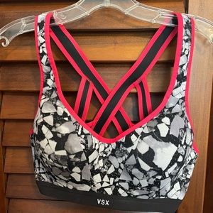 Victoria Secret Knockout sports bra. 34C.